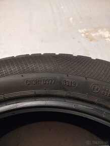 Zimne pneu 215/55 R17 - 2