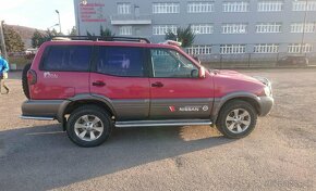 Nissan Terrano 2 3.0 rezervované - 2