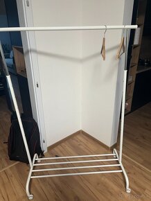 Ikea Vešiak / Skriňa - Rigga - 2