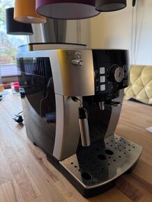 Plnoautomatický kávovar deLonghi Magnifica S - 2