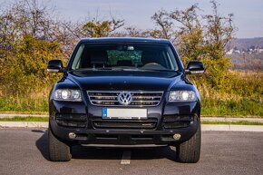 Volkswagen Touareg 4.2 V8 A/T - 2