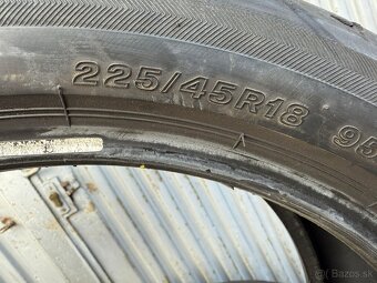 Letne pneumatiky BRIDGESTONE dvojrozmer 225/45 + 245/40 R18 - 2