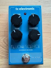 TC electronic fluorescence - shimmer reverb - 2