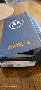 Motorola E7 - 2