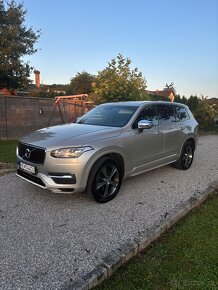 Volvo XC90 - 2