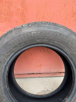 Bridgestone 225/65 r16C - 2