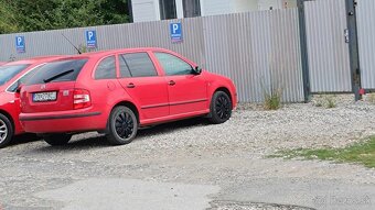 Škoda Fabia 1.2 htp plne pojazdné na ND v celku - 2