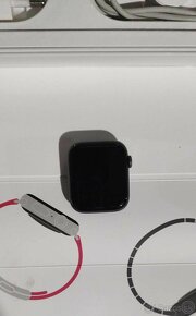 Apple watch series 4  44mm - 2