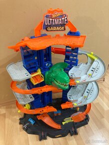 Hot Wheels Ultimate Garage Dinosaur - 2