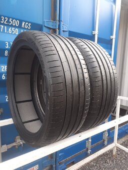 2x 275/35R22 Pirelli Pzero - 2