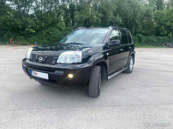 Nissan Xtrail 2.5i Platinum 4x4 benzin - 2