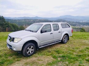 Nissan Navara D40 2,5 dCi Double Cab - 2