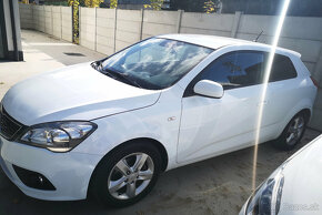 KIA CEED PROCEED 1,6 16V 92KW 2012 3-dver - 2