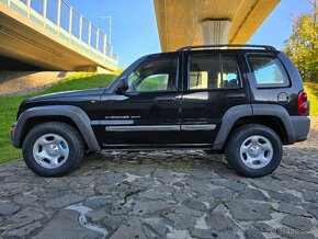 Jeep Cherokee 2,5CRD /4x4/ MANUAL /BEZ KOROZIE /gar.km/ - 2