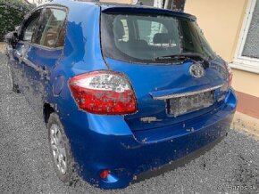 Rozpredam TOYOTA AURIS 1.33 Dual-VVTi 73kW 1NR-FE 2010 - 2