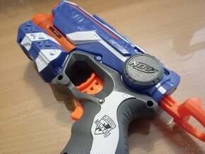 Predám NERF Elite Firestrike - 2