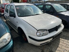 Lacno rozpredám VW Golf IV 1997-2006 na náhradné diely - 2