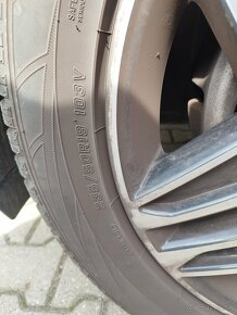 Predám skoro nové zimné gumy 235/50 R19 - 2