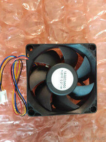 20 x Nový Foxconn PVA070E12L, AMD Heatsink's Fan, 12V 0.20A - 2