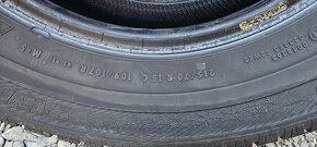 215/70 R15C - 2