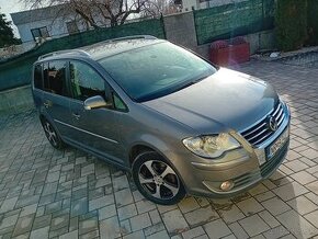 Volkswagen Touran 1,9Tdi Highline - 2