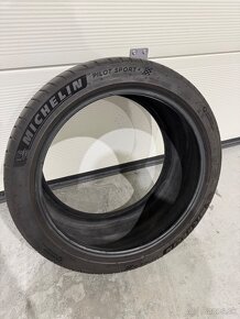 Michelin pilot sport 4 runflat r19 - 2