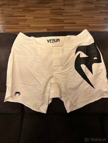 VENUM Light 5.0 Fightshorts - 2