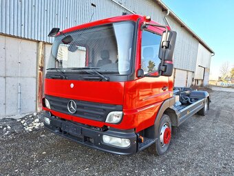 Mercedes-Benz Atego 815 hákový nosič kontejnerů - 2