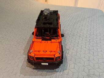 Lego Technic Mercedes Benz G500 42177 - 2