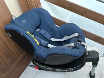 Otočná 360, Polohovateľná - Britax Romer Dualfix 2R 9-18kg - 2