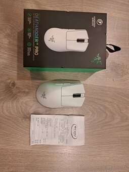 Razer DeathAdder V3 Pro – White - 2