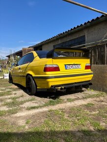 BMW E36 COUPE - 2