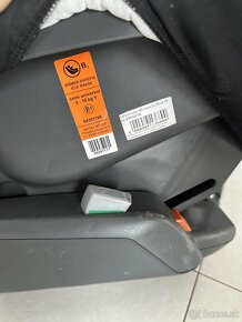 Britax romer safe fix plus - 2