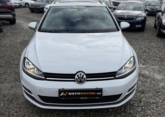 Volkswagen Golf 2,0 CUP NAVI, TAŽNÉ, PANORAMA nafta manuál - 2