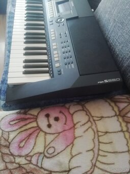 Yamaha psr s 550 - 2