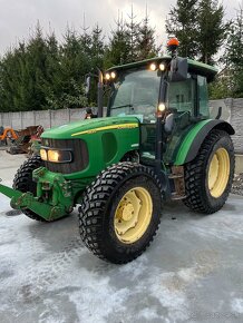 Traktor John Deere 5820 - 2