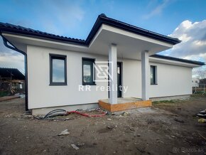 ĎURKOV, novostavba RD na kľúč, pozemok 600m2, komplet IS - 2