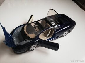 1:18 JAGUAR XJ220 Maisto - 2