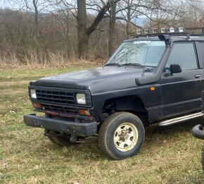 Predám, rozpredám NISSAN PATROL W 160, 3,3 TD, 6valec. Japon - 2