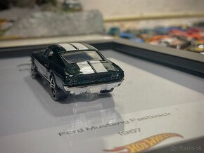 Obraz - auto - Ford Mustang Fastback - 2