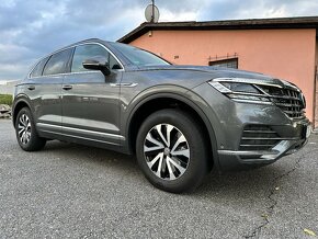 Volkswagen Touareg 3.0TDI, 210kw, DSG, 2019, nez. topení - 2