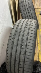 Pneu 225/ 55/ R19 - 2