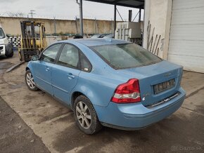 Volvo S40 2.4D Rozpredám - 2