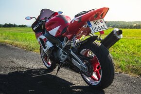 Yamaha YZF-R1 - 2