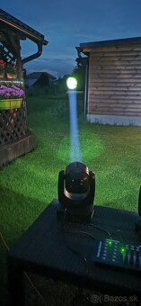 Otočné hlavy 150W Beam, 16 priziem, dúhový efekt - 2