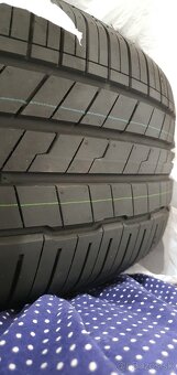 Hankook K127E ventus S1 evo3 235/55 R19 letne pneumatiky - 2