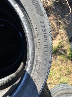 225/45r17 - 2