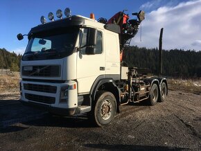 Predám lesovoz Volvo FM13  440 manuál 6x6 Euro 3 - 2