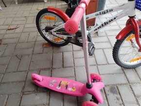 2x bicykel a jedna kolobežka - 2