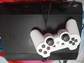 3Playstation 3 - 2